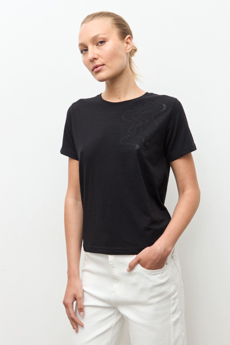 Remera bordado con brillos negro