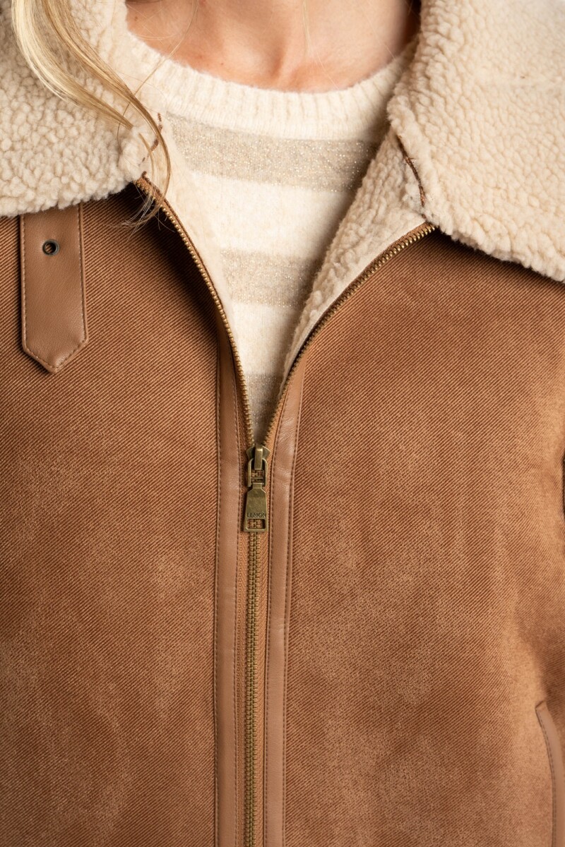 Chaleco Gamulan Camel