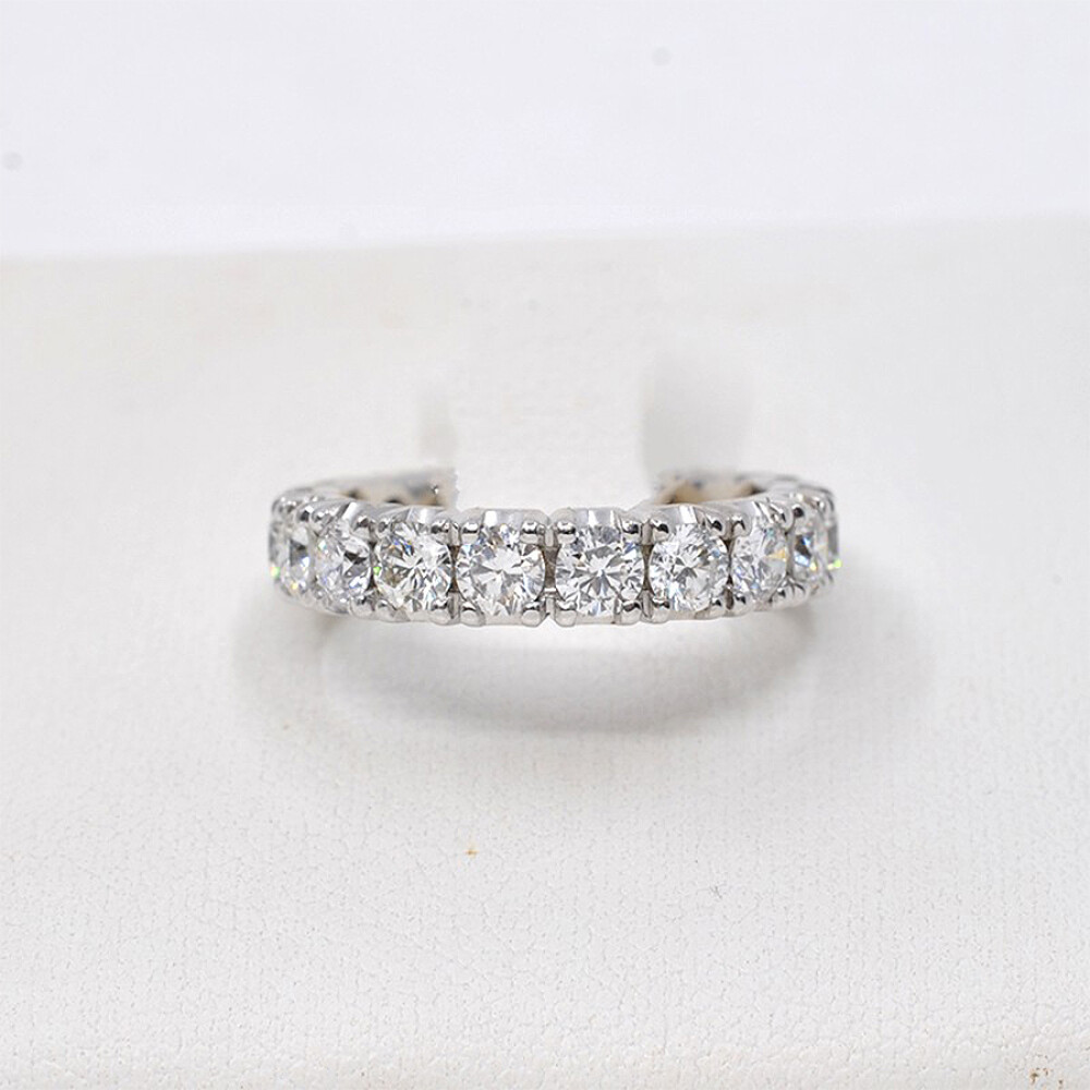 Anillo Sin Fin En Oro 18K Blanco Y Brillantes Anillo Sin Fin En Oro 18K Blanco Y Brillantes