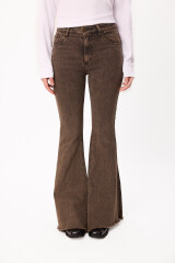 Jean New Paz Marron