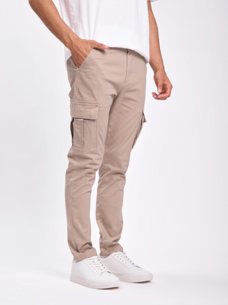 Pantalón cargo clásico Tostado