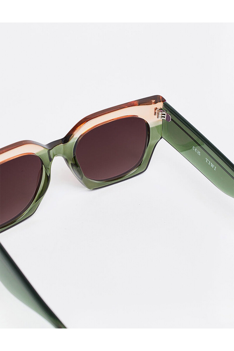 Tiwi Matt -600 Bicolor Shiny Pink/green With Burgundy Gradie