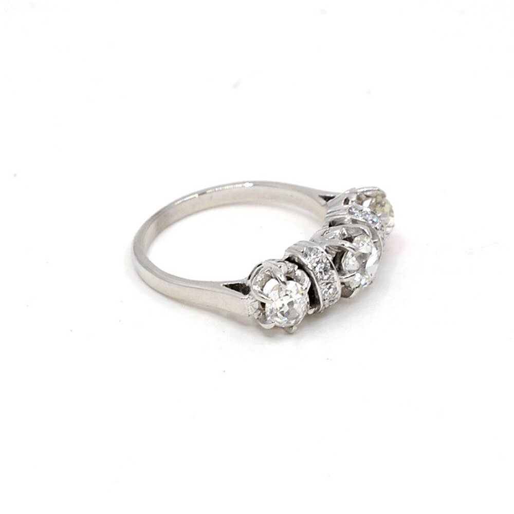 Anillo En Oro 18K, Platino Y Brillantes Anillo En Oro 18K, Platino Y Brillantes