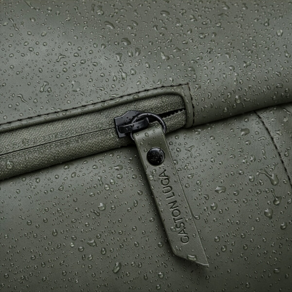 Mochila Gaston Luga Rullen C/Roll-top Notebook Laptop 16" Color Verde Oliva