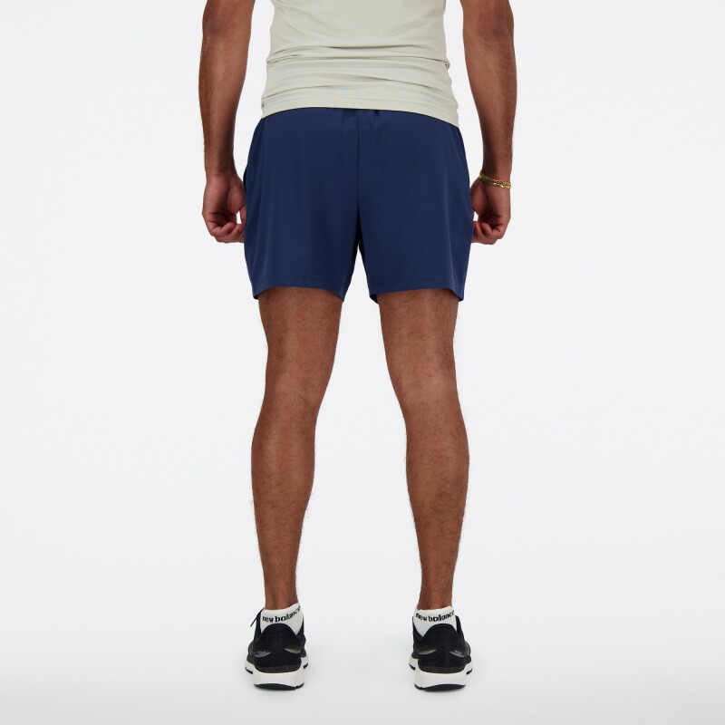 Short New Balance de Hombre -Sport Essentials 5"- MS41227NNY BLUE