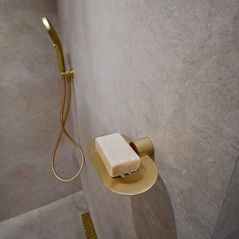 JABONERA EN ORO CEPILLADO - SERIE SIGNATURE 000