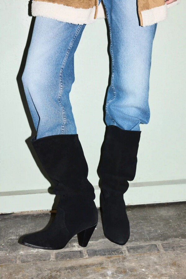 Bota Hoshi Midi Negro
