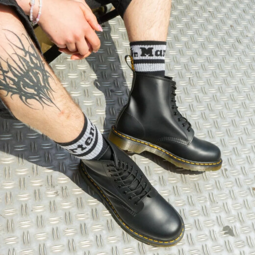 Botas Dr. Martens 1460 Black Smooth - Negro Botas Dr. Martens 1460 Black Smooth - Negro