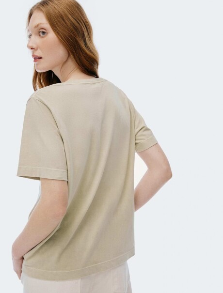 CAMISETA BÁSICA DE ALGODÓN ESCOTE EN V VERDE