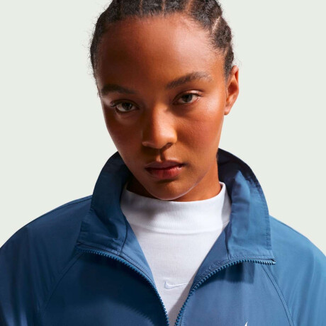 Campera Nike Sportswear de Mujer Azul