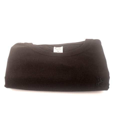 Remera tipo Hering Negro