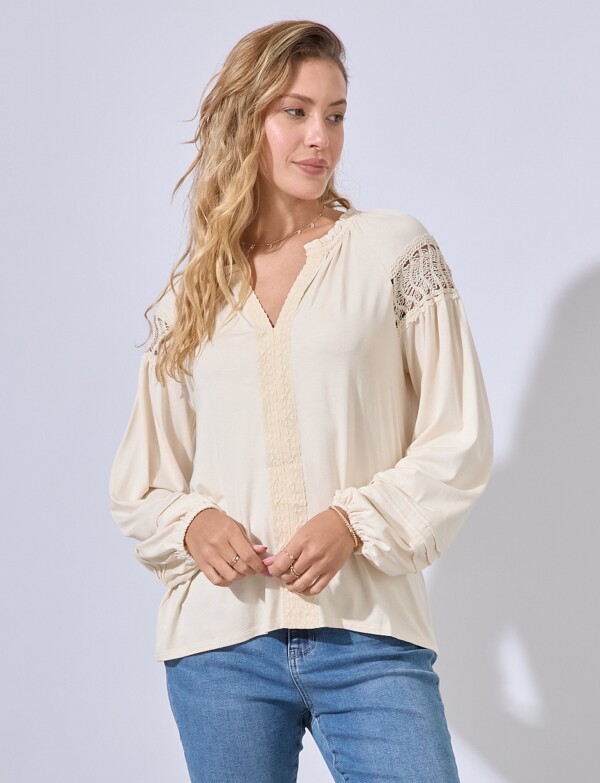 Blusa Puntilla BEIGE CLARO