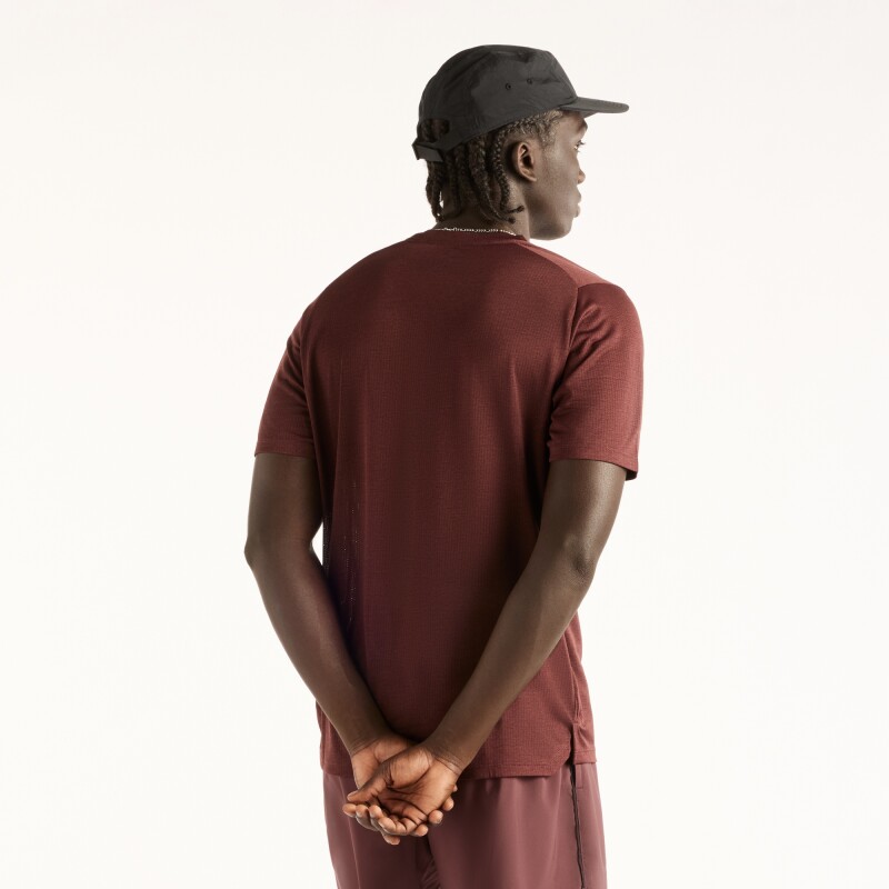 Remera New Balance de Hombre - Athletics - MT41253YLR BORDEAUX