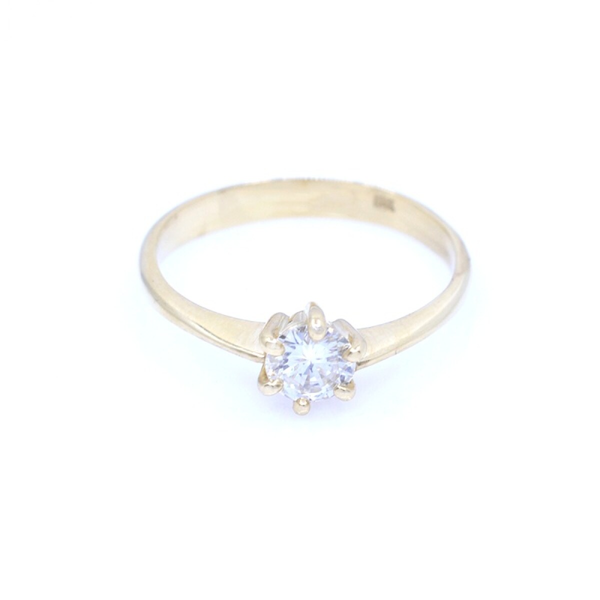 Anillo solitario en oro 18k y brillante 