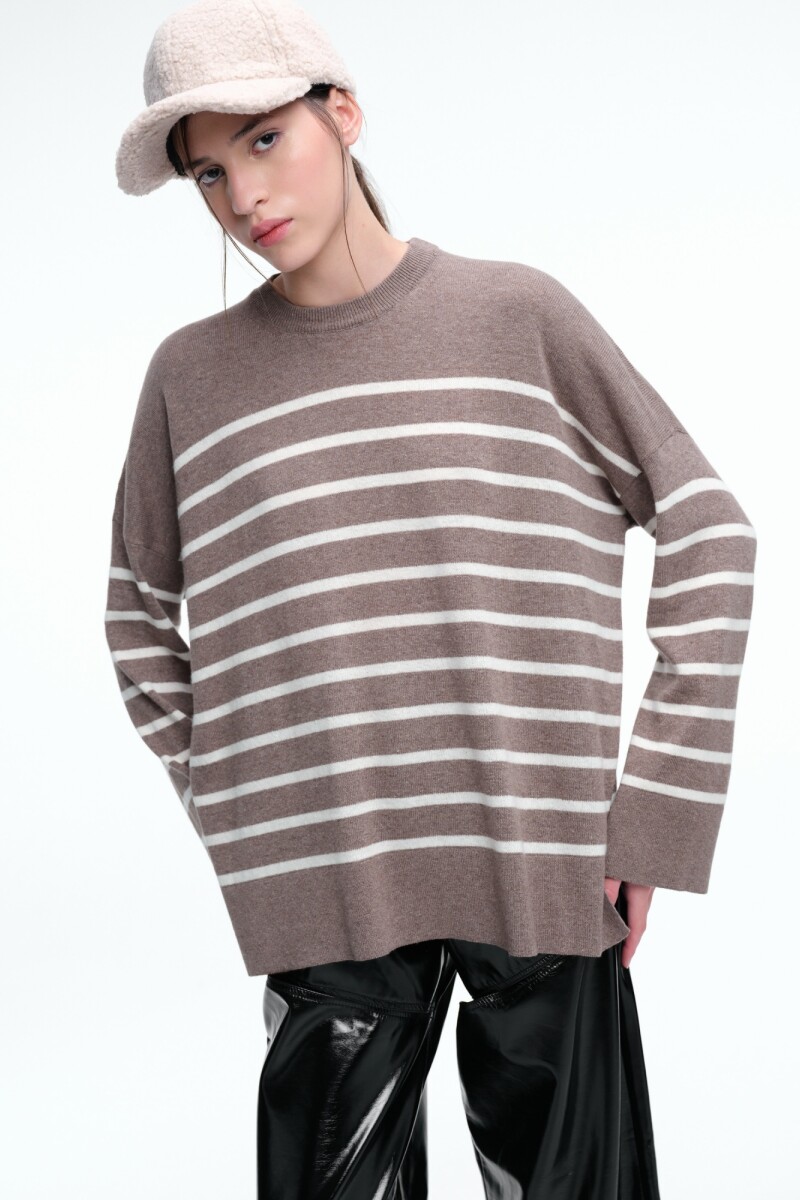SWEATER RAYAS Camel