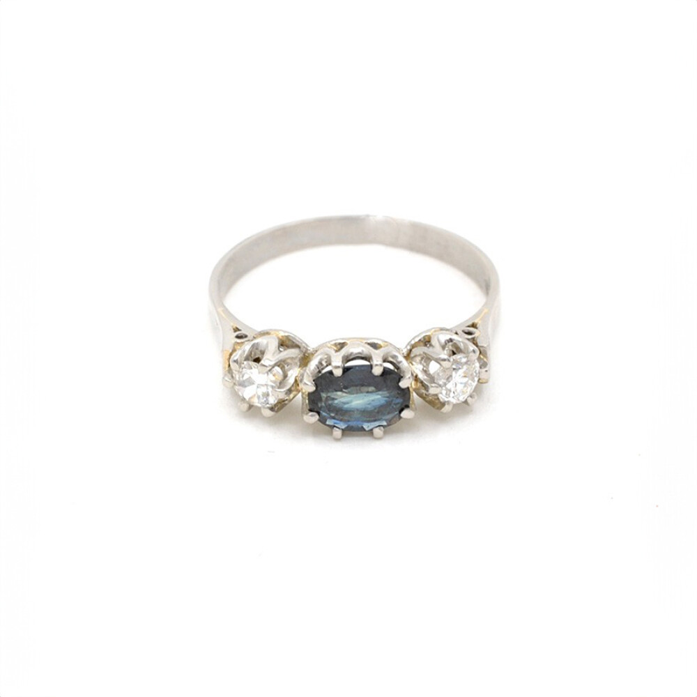 Anillo Estilo Antiguo En Platino Con Brillantes Y Zafiros Anillo Estilo Antiguo En Platino Con Brillantes Y Zafiros
