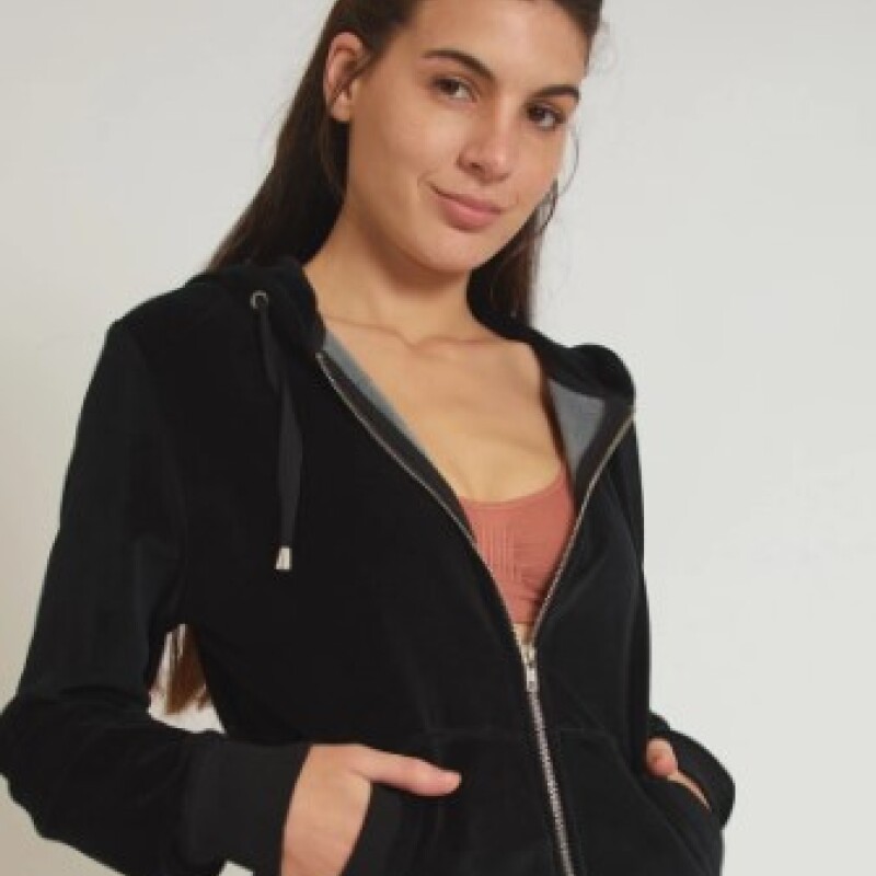 Campera velour - Micaela Silvera Negro