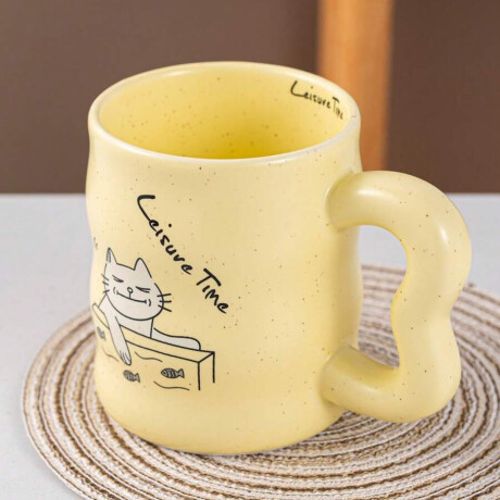 Taza De Cerámica Ondeada Gatito Amarillo