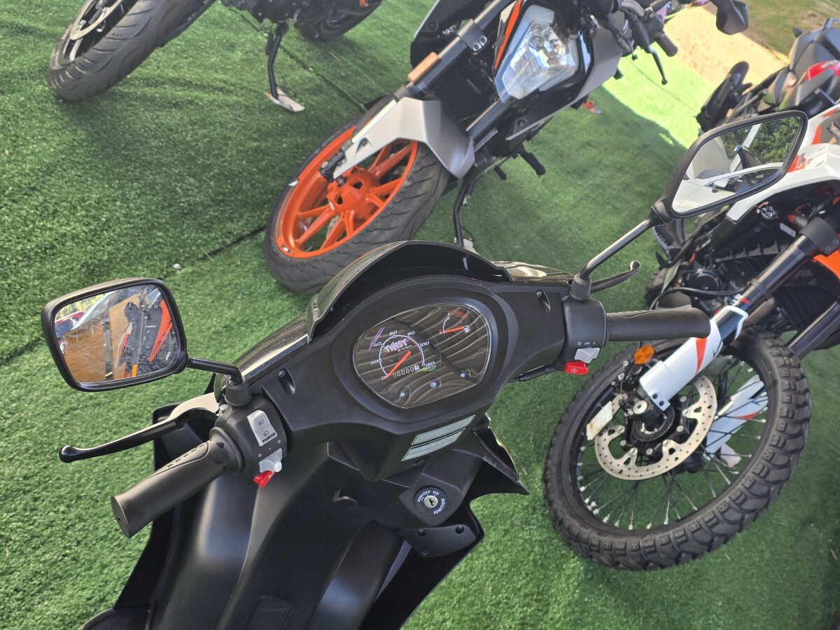 Kymco Twist 125cc. 2026 0KM | Permuta / Financia Kymco Twist 125cc. 2026 0KM | Permuta / Financia