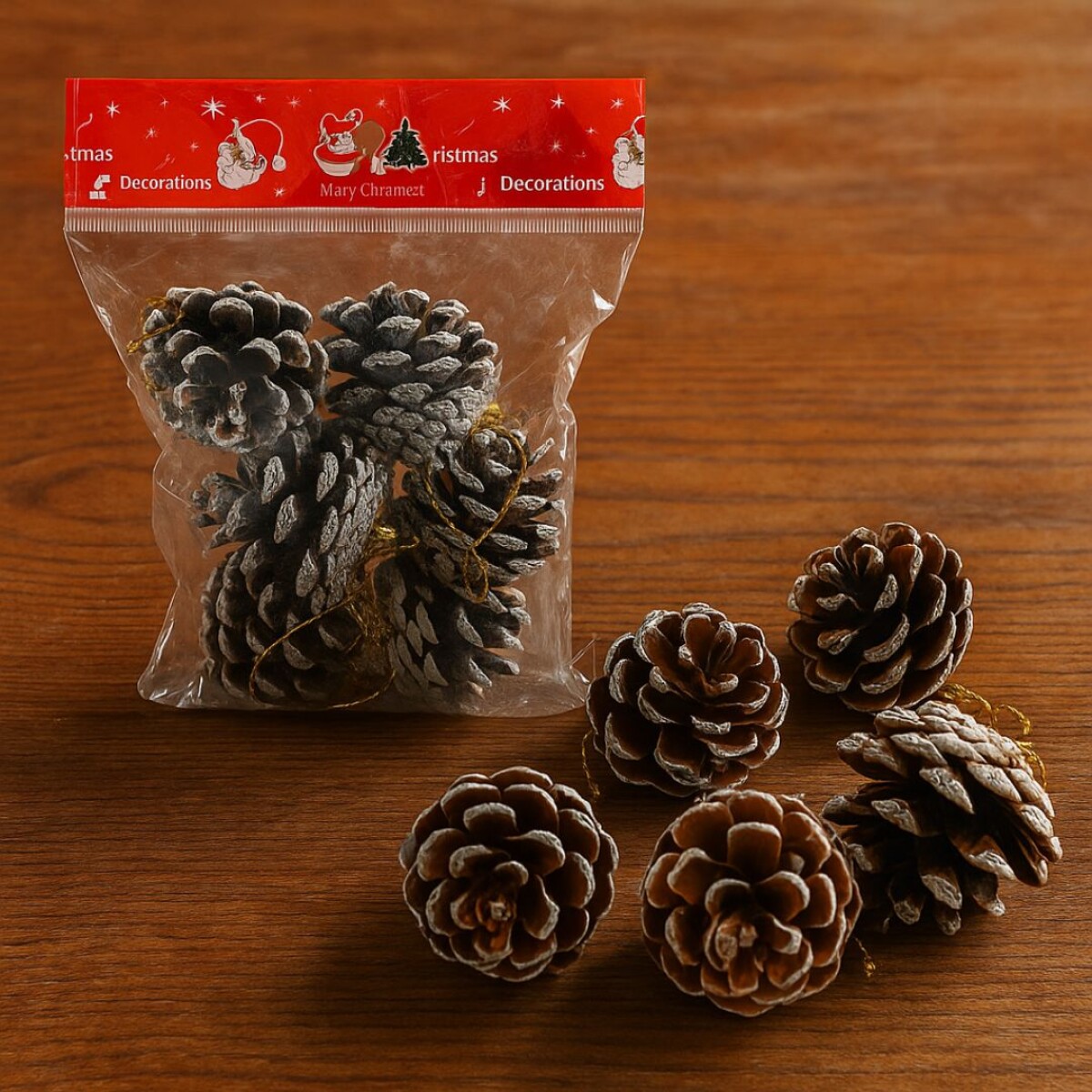 ADORNO NAVIDEÑO PIÑAS X 6 UNIDADES 