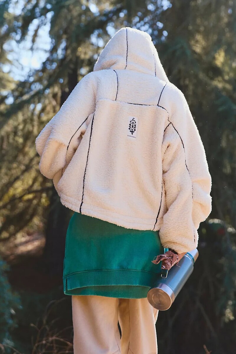 Buzo Free Flow Crema