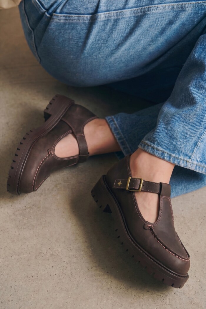 Zapato Guillermina Cuero Chocolate