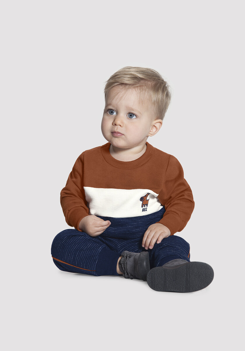 Conjunto Infantil con Bordado - Naranja 