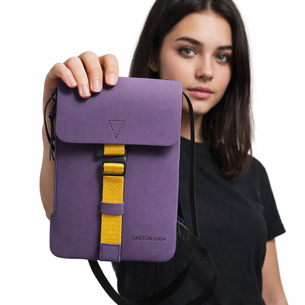 Mini Bandolera Gastón Luga Splash Brooklyn 1/2L Impermeable Violeta 1