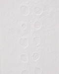 Cuadro abstracto Olvin de papel reciclado blanco con relieves hechos a mano 44 x 94 cm