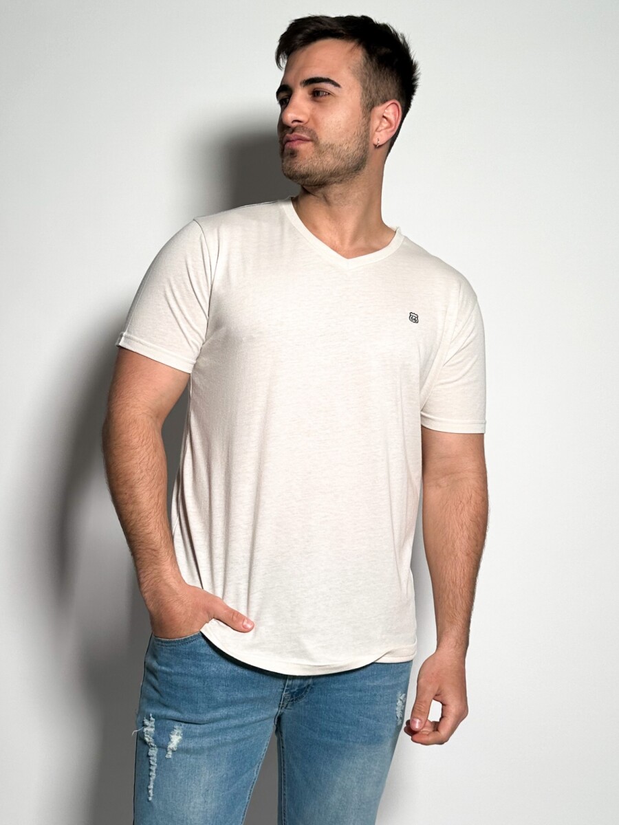 Remera lisa escote V Vex - Beige 