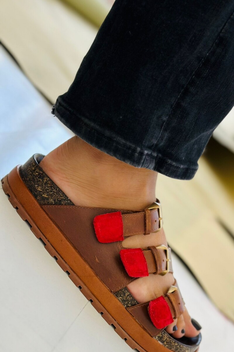 Te Fuiste Sandal Chocolate Con Rojo