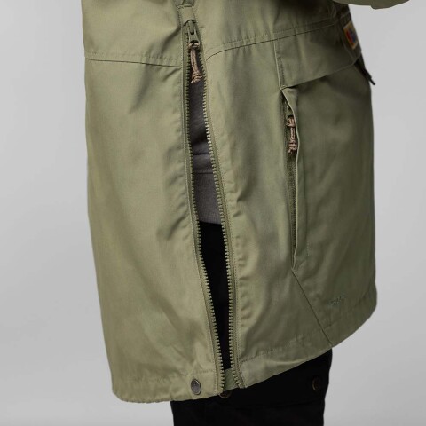Casaca Fjallraven Vardag Anorak W Mujer Bordeaux Red