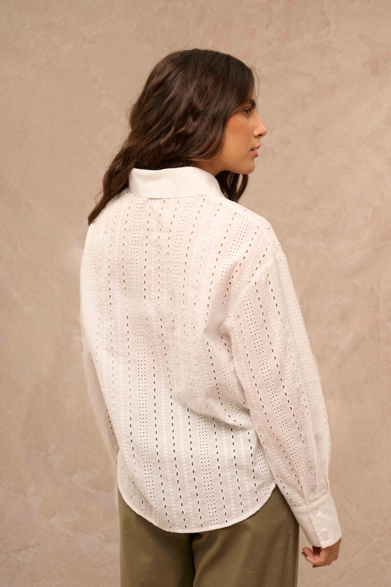 CAMISA LUNEL BORDADO BLANCO CAMISA LUNEL BORDADO BLANCO