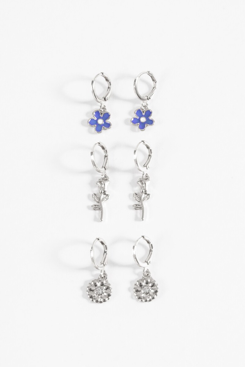 Set de caravanas floral plateado