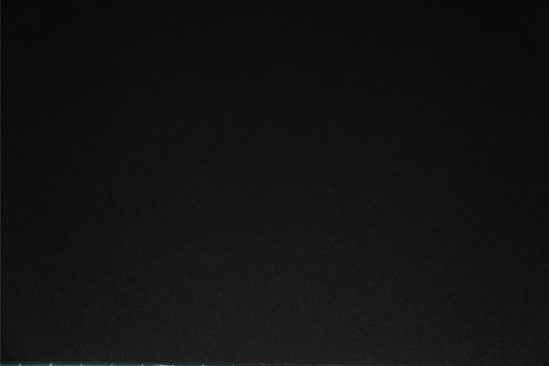 PAPEL ASTROBRIGHTS TAMAÑO A4 DE 175 GRAMOS - COLOR NETTUNO NEGRO 