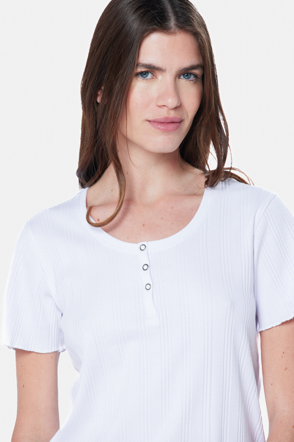 REMERA RIB CON BOTONES Blanco