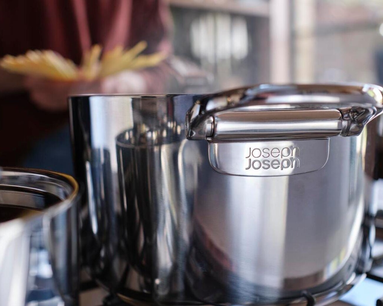 Set de 3 Cacerolas Space Steel Joseph Joseph Set de 3 Cacerolas Space Steel Joseph Joseph