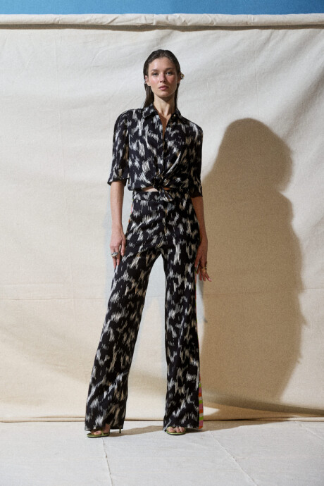 Camisa Cali Animal Chic Camisa Cali Animal Chic