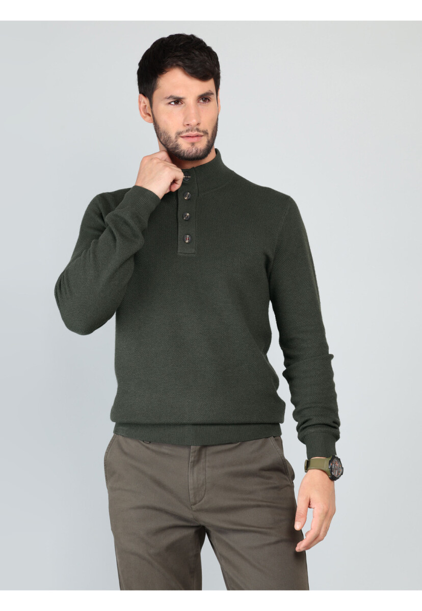 Sweater cuello alto con botones - VERDE 