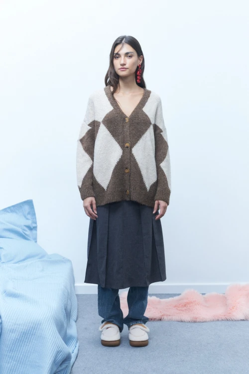 Cardigan rombos marrón