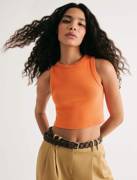 MUSCULOSA CROPPED FEMENINA EN TELA ACANALADA NARANJA