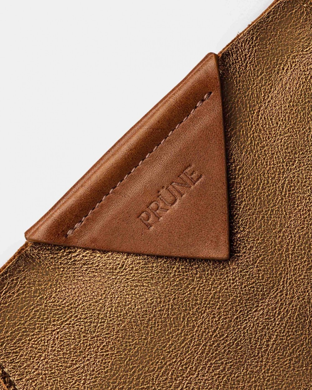 Bolso The Shopping En Cuero Graneado Metalizado Metalizado