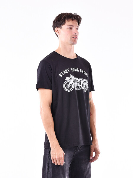 REMERA ENGINE NEGRO
