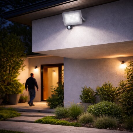 Foco Led 30w con sensor de movimiento Foco Led 30w con sensor de movimiento