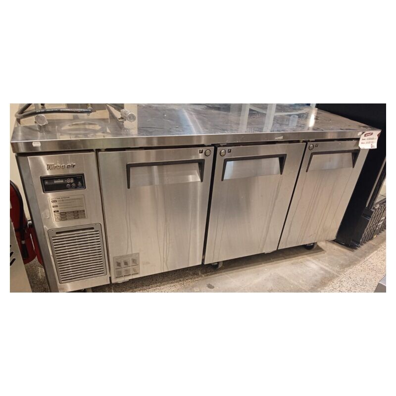 Mesa de trabajo freezer 3 puertas 1.8 m. Turbo Air Mesa de trabajo freezer 3 puertas 1.8 m. Turbo Air