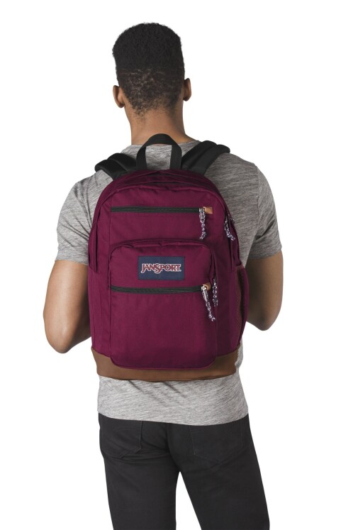 MOCHILA JANSPORT COOL STUDENT RUSSET RED