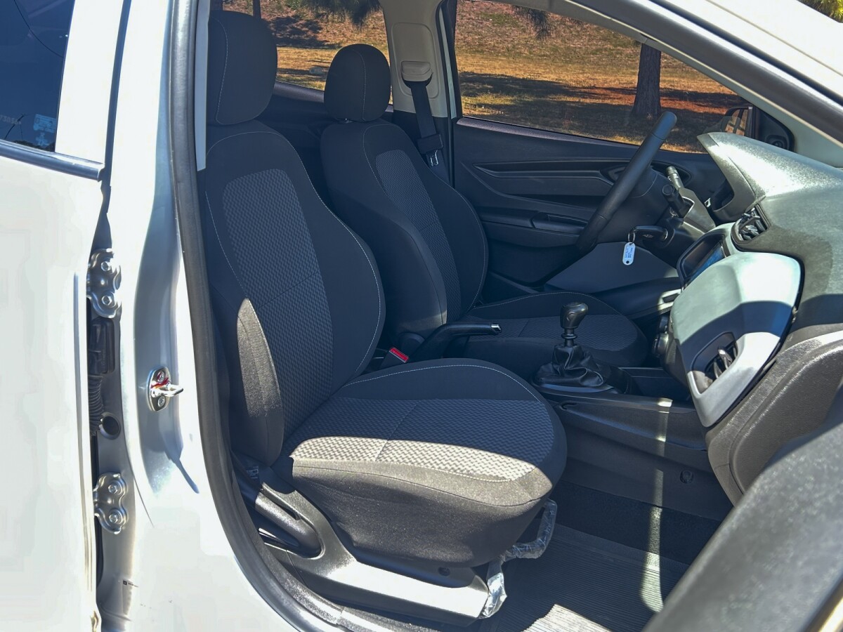 Chevrolet Joy Plus 1.0 Sedan Extra Full | Permuta / Financia Chevrolet Joy Plus 1.0 Sedan Extra Full | Permuta / Financia