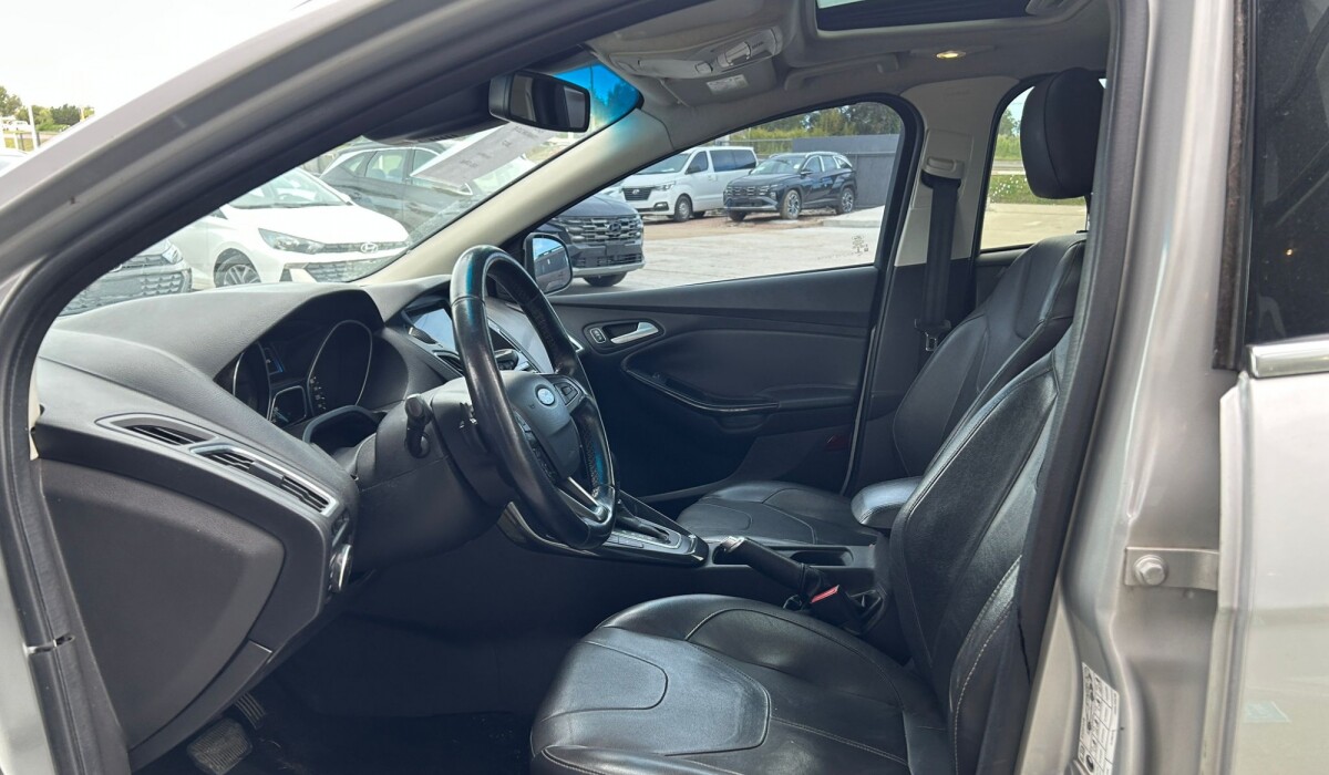 FORD FOCUS TITANIUM AT 2.0 2017 FORD FOCUS TITANIUM AT 2.0 2017