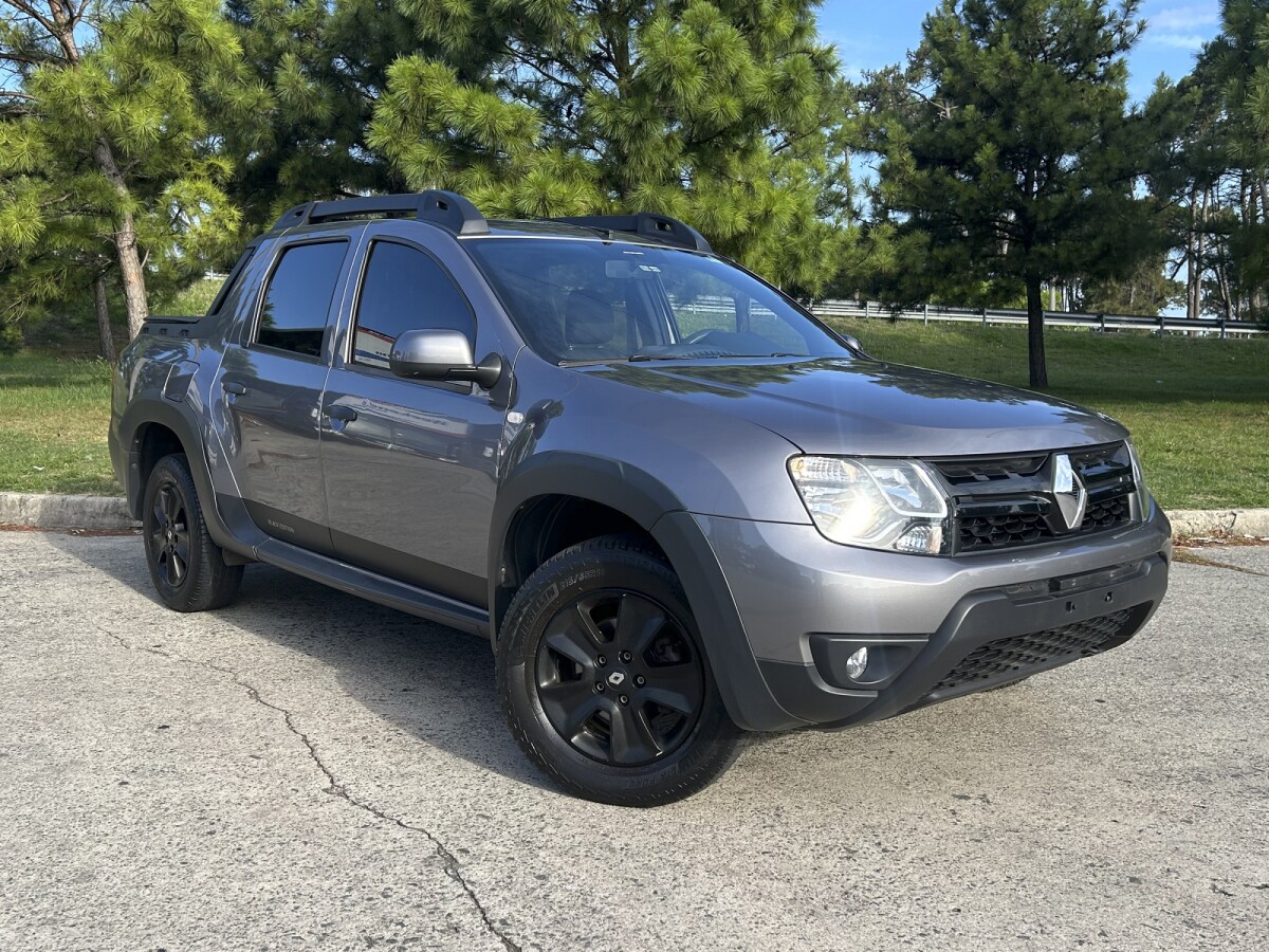 Renault Oroch Dynamique 1.6 Black Edition Renault Oroch Dynamique 1.6 Black Edition