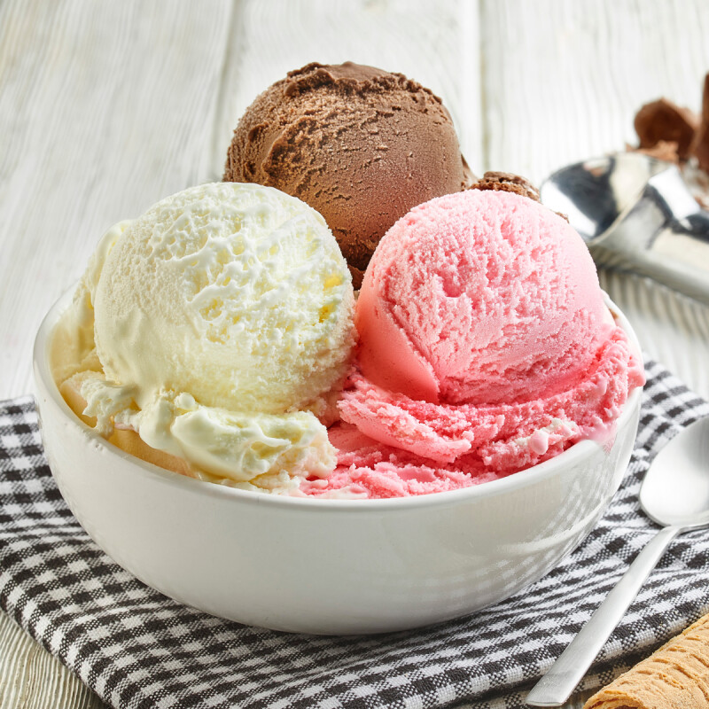 LEKKER 1,9 LT FRUTILLA / CREMA / CHOCOLATE Lekker 1,9 Lt Frutilla / Crema / Chocolate
